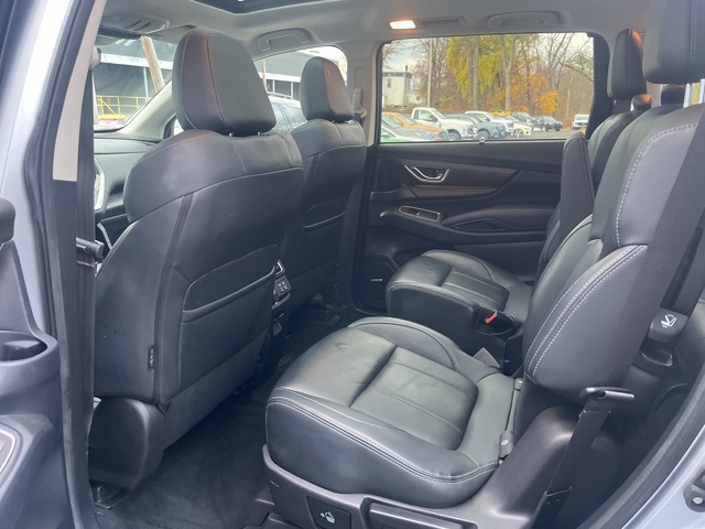 2023 Subaru Ascent Touring photo 3