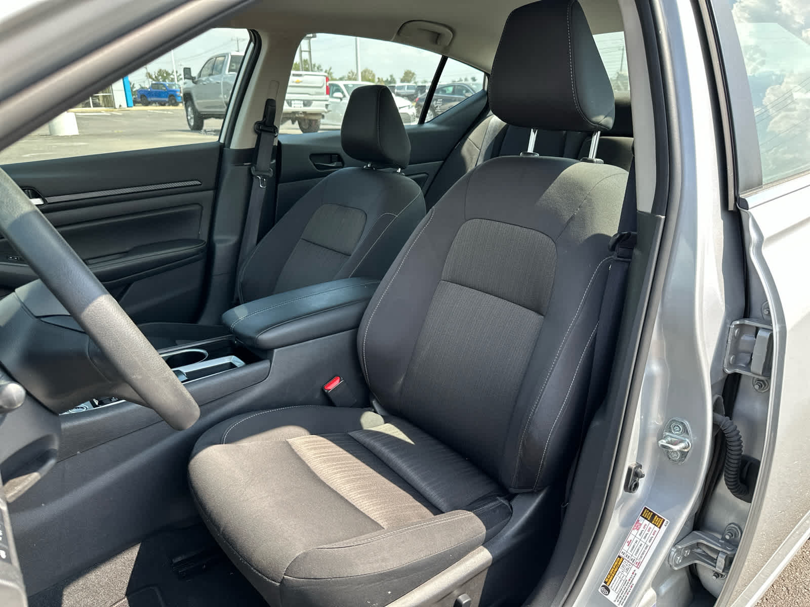 2024 Nissan Altima 2.5 SV photo 21