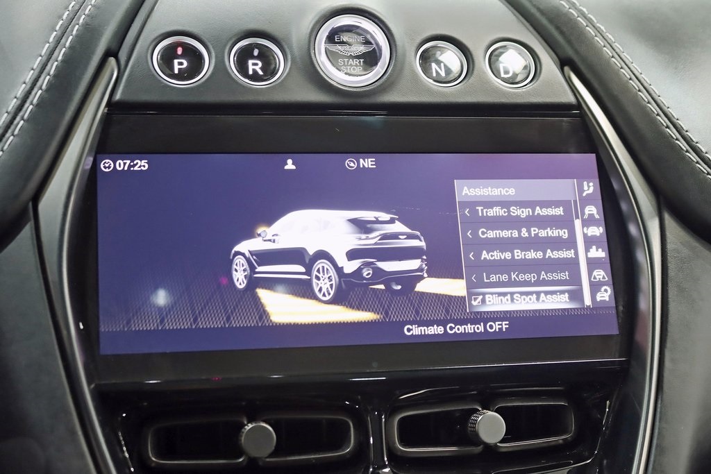 2022 Aston Martin DBX AM8 photo 24