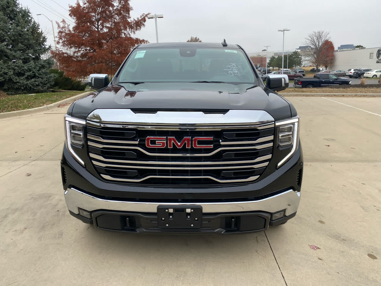 2026 Gmc Sierra 1500 SLT photo 3