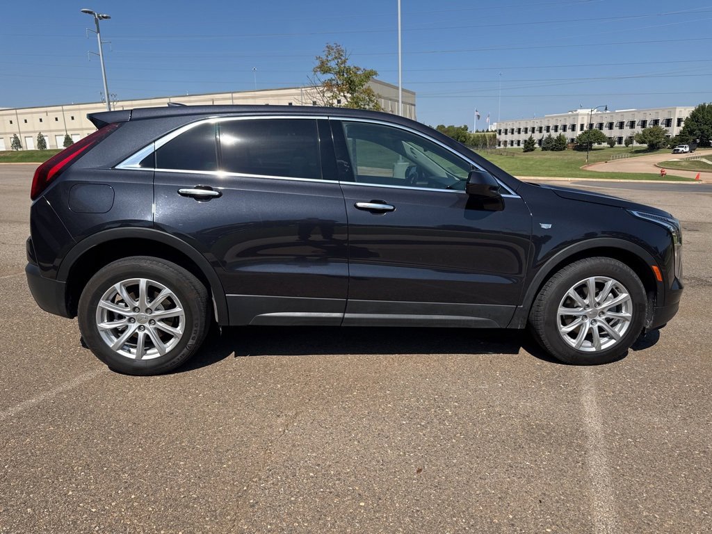 2023 Cadillac XT4 Luxury photo 4