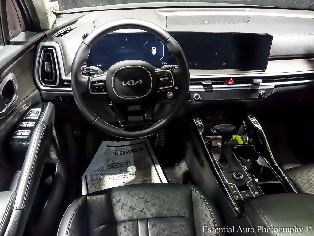 2025 KIA SORENTO - Image 19
