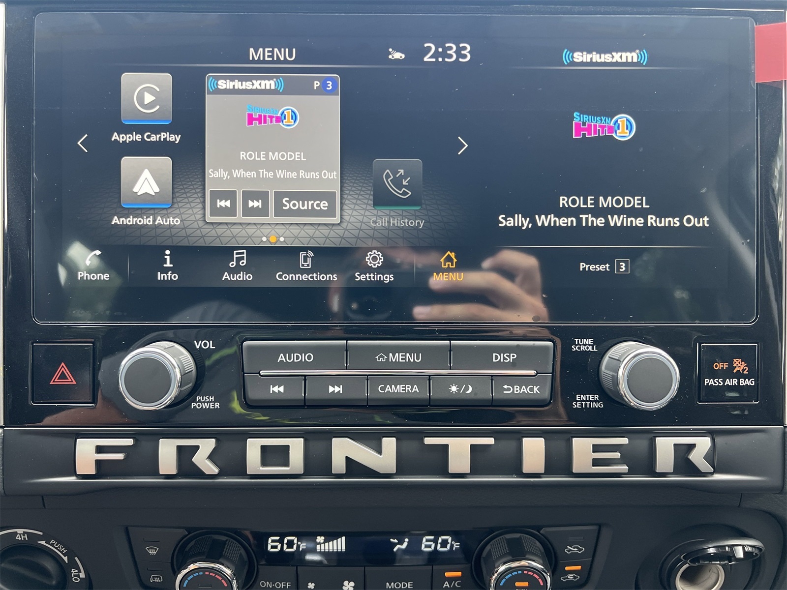 2025 Nissan Frontier SV photo 4