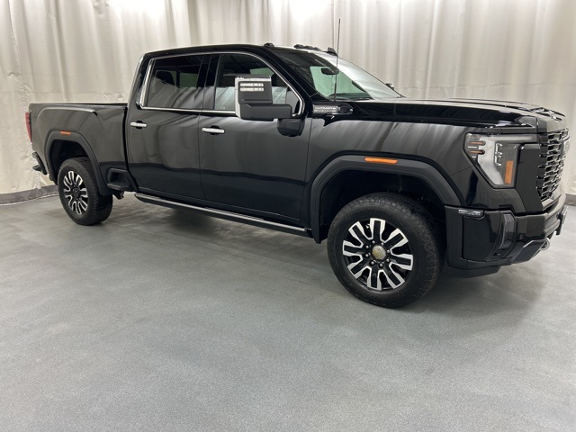 2024 GMC Sierra 2500HD Denali Ultimate's photo