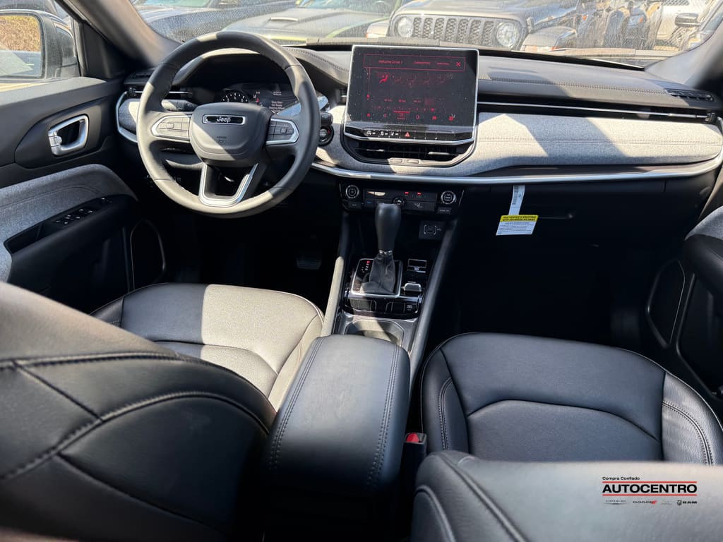 2024 Jeep Compass Latitude Lux Altitude photo 4