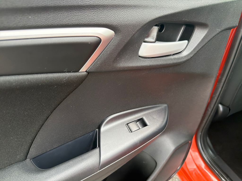 2020 Honda Fit LX photo 19
