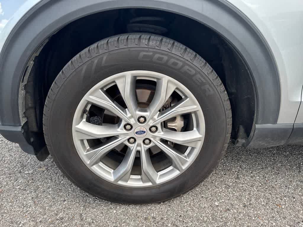 2020 Ford Explorer XLT photo 27
