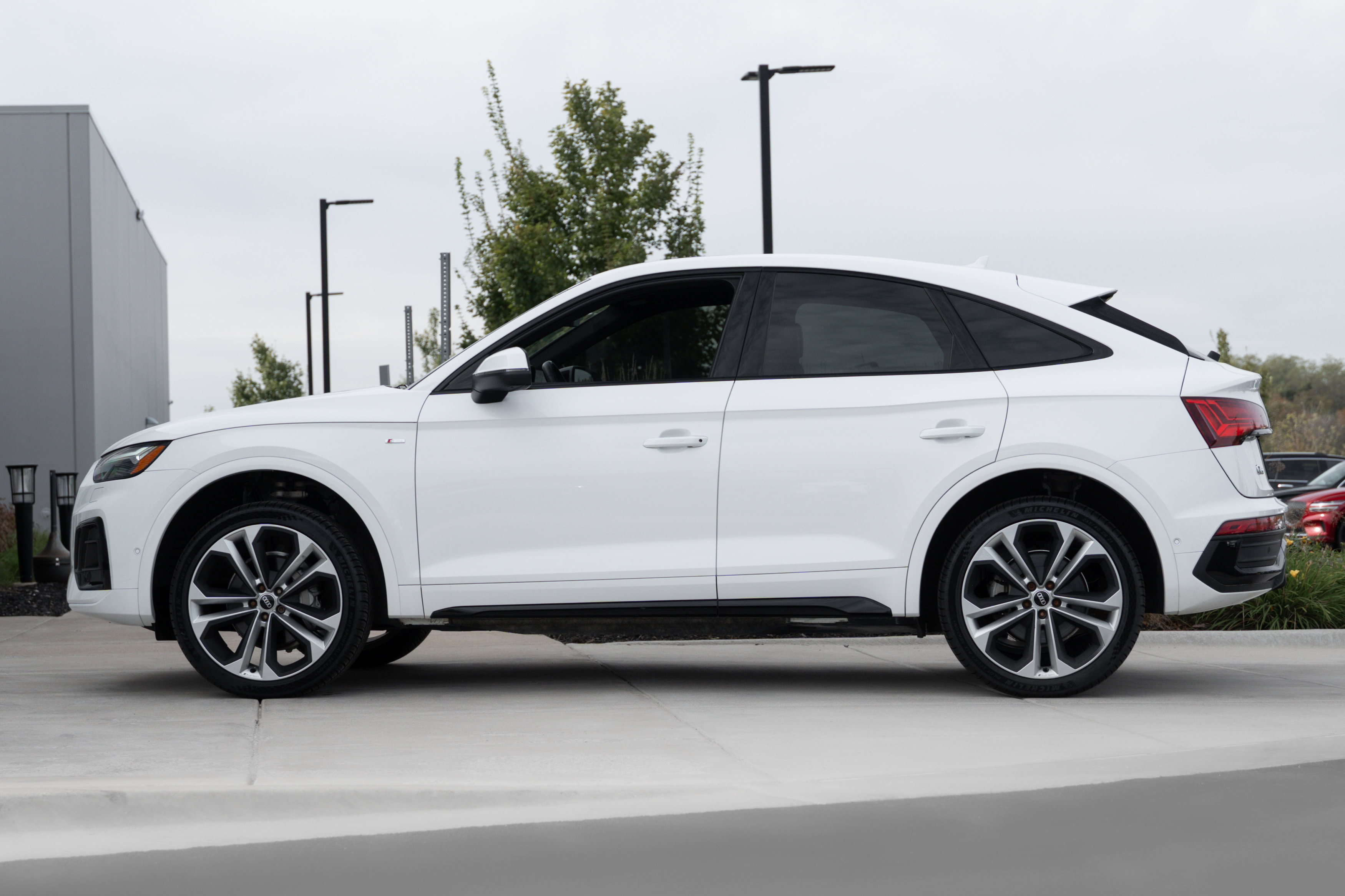 2023 Audi Q5 Sportback S line Prestige photo 4