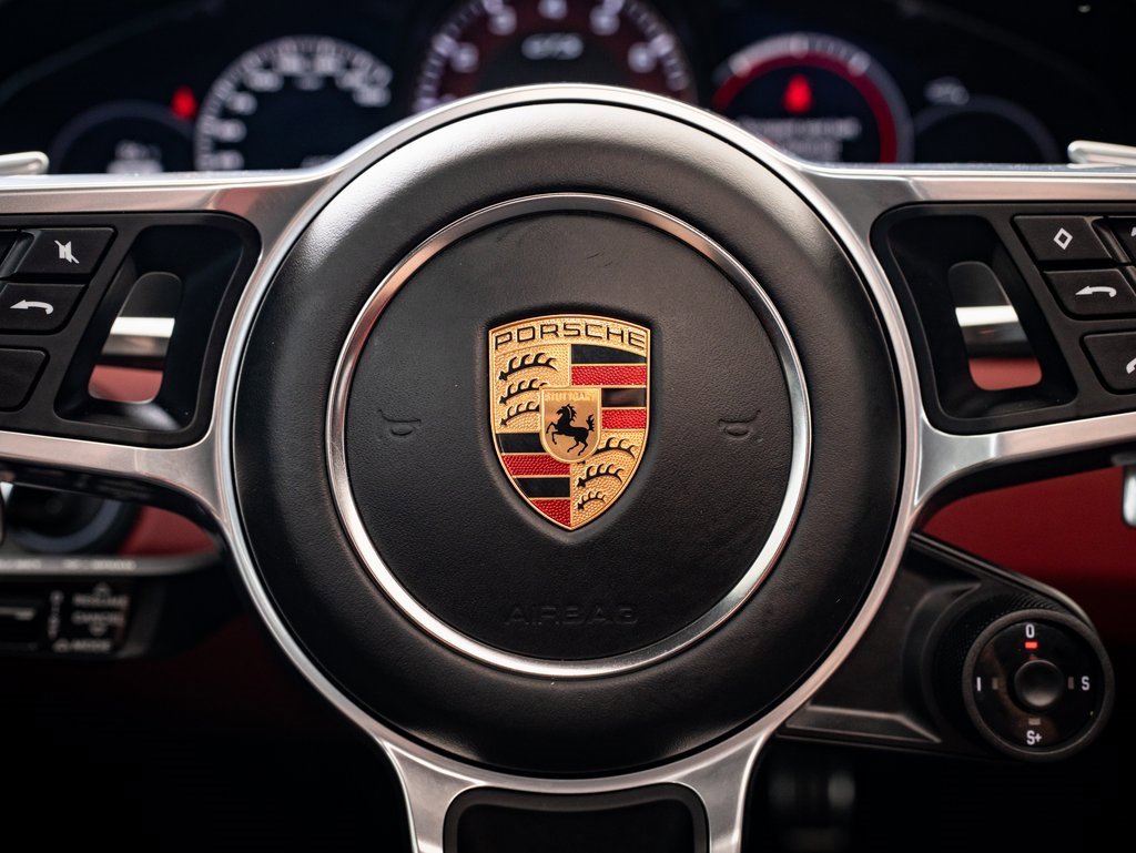 2022 Porsche Cayenne GTS photo 25