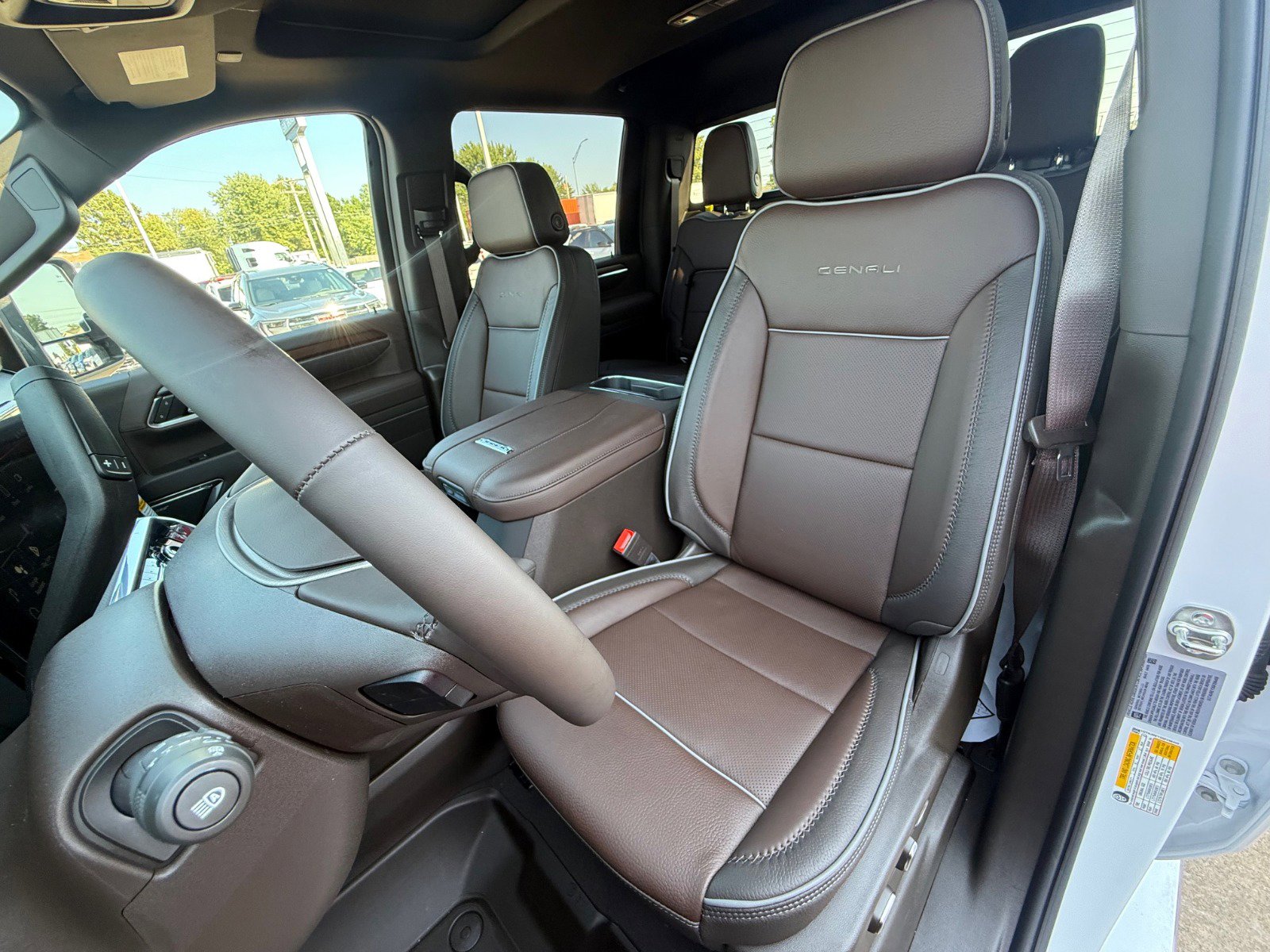 2025 Gmc Sierra 2500 HD Denali photo 12