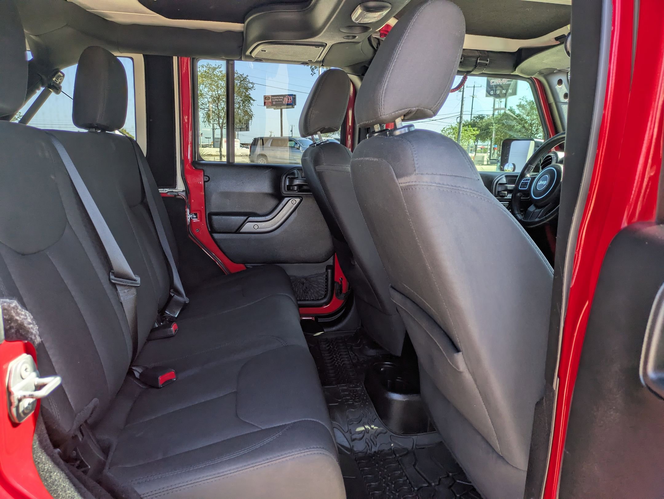 2017 Jeep Wrangler Unlimited Sport photo 24