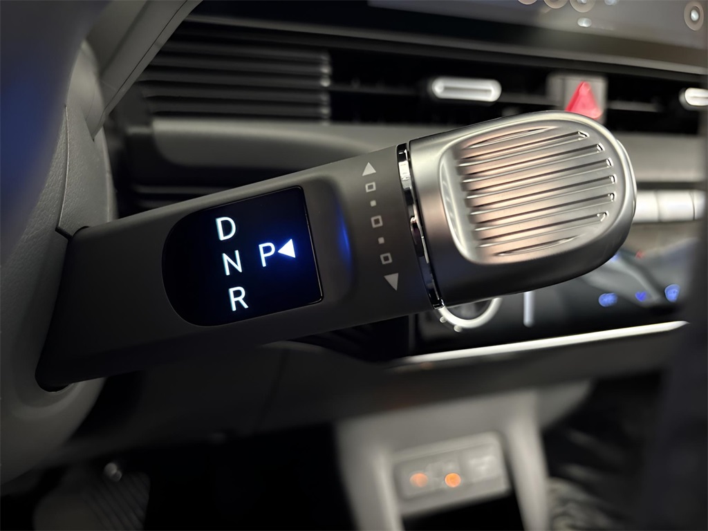 2025 Hyundai Ioniq 5 SEL photo 12
