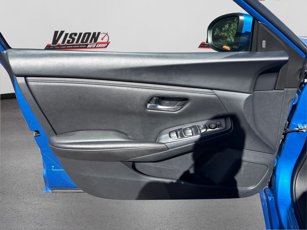 2023 Nissan Sentra SV photo 11