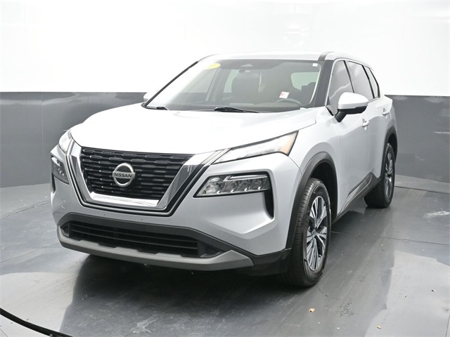 2021 Nissan Rogue SV's photo