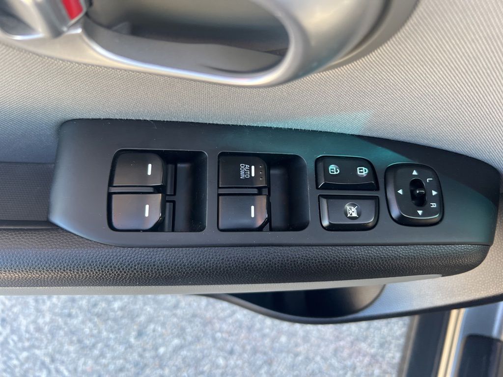 2016 Kia Soul Base photo 42