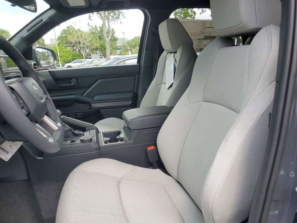 2025 Toyota 4Runner SR5 photo 15