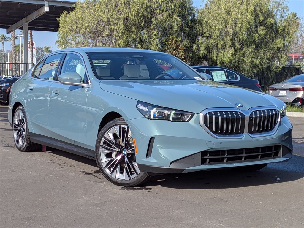 2026 BMW 5 Series 530i's photo