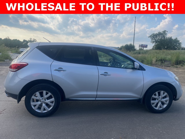 2014 Nissan Murano S photo 2