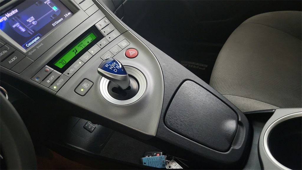 2013 Toyota Prius Plug-in Base photo 24