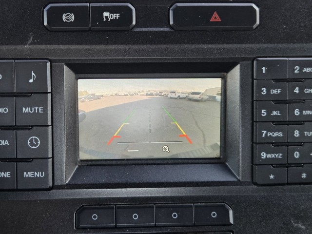 2017 Ford F-350 Platinum photo 33