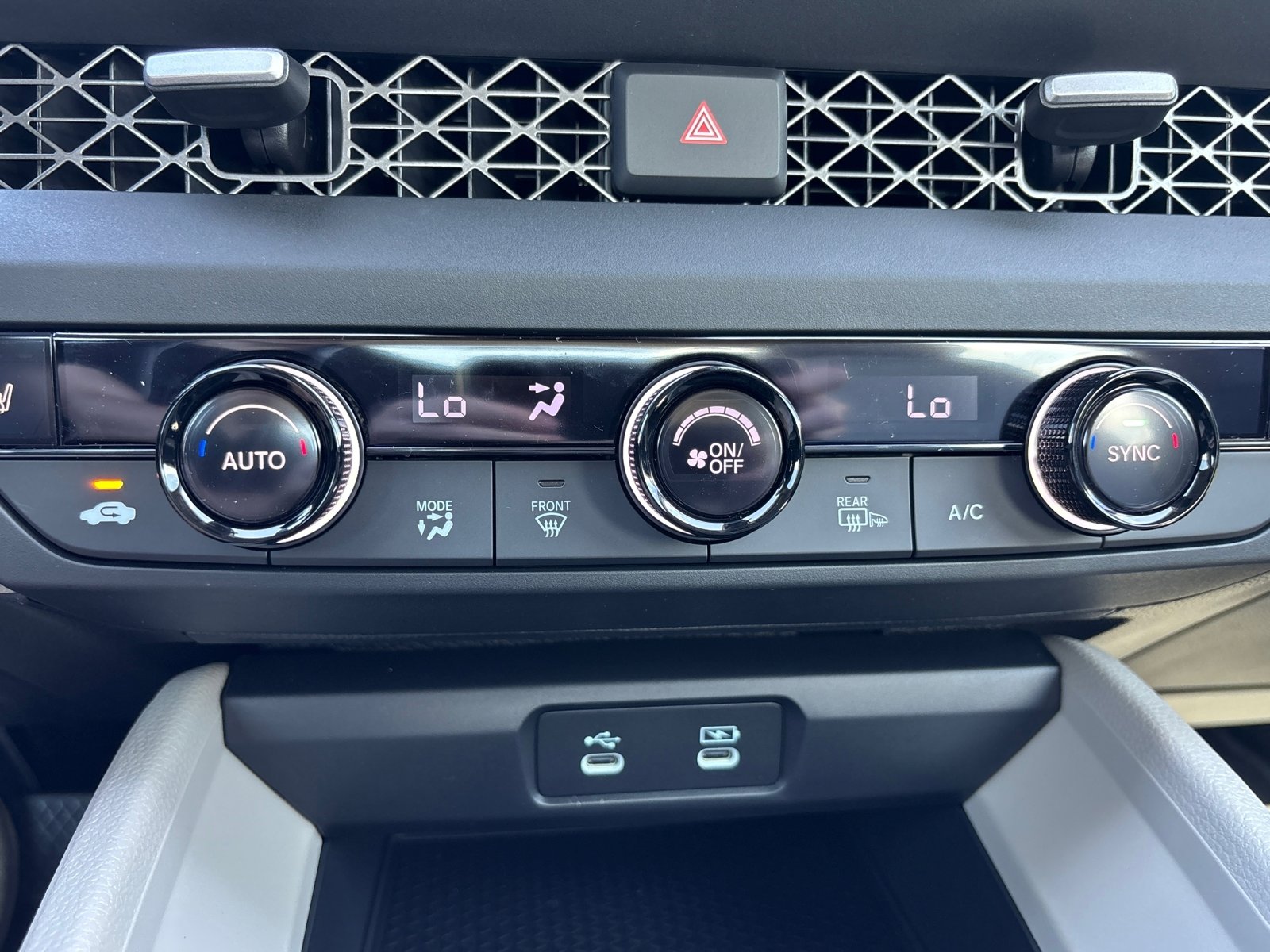 2025 Honda Accord SE photo 7