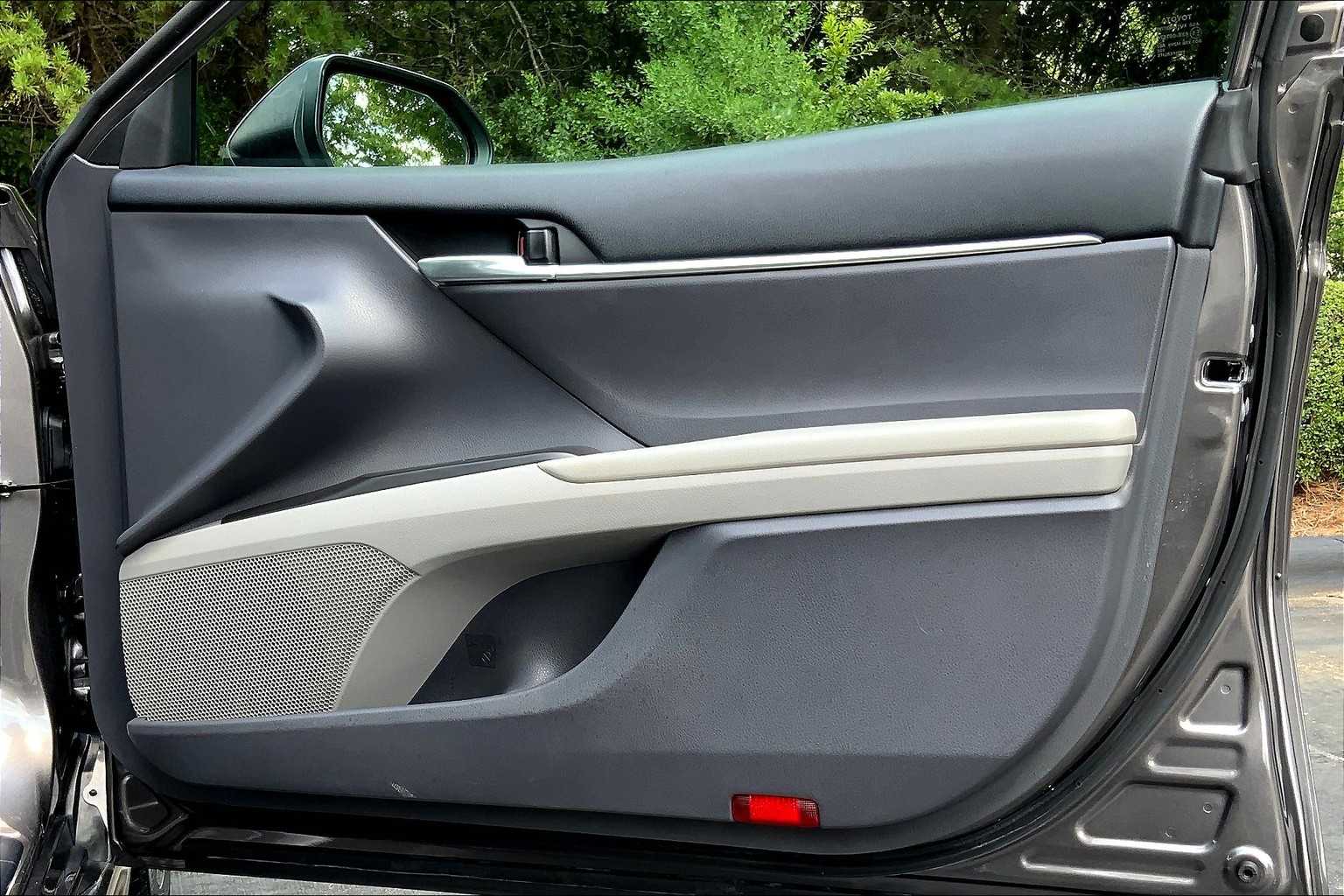 2024 Toyota Camry SE photo 21