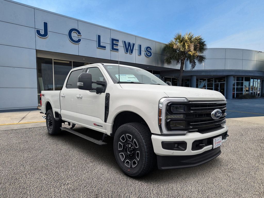 2026 Ford F-250 Super Duty Platinum's photo