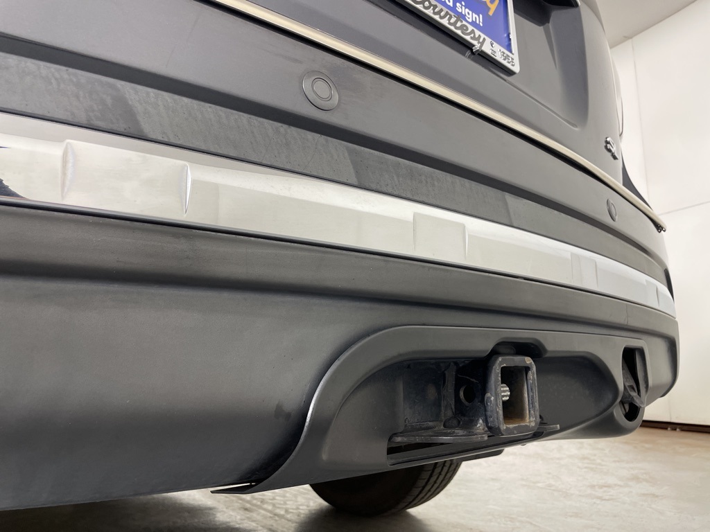 2014 Nissan Pathfinder SL photo 11