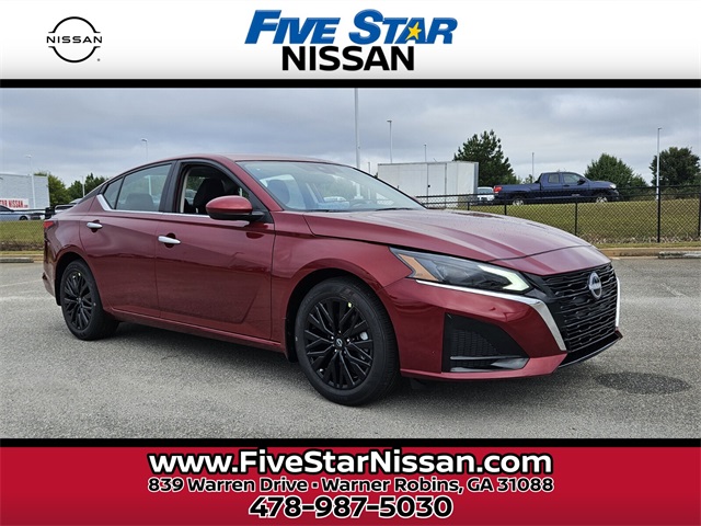 2025 Nissan Altima SV's photo