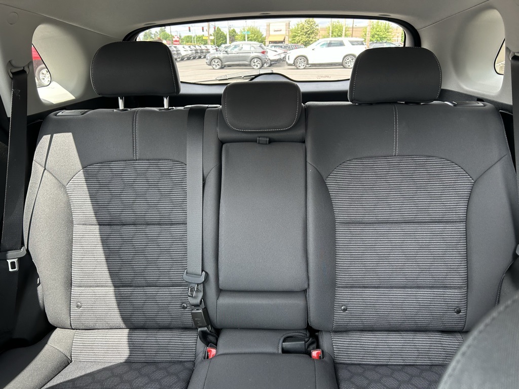 2022 Kia Niro LXS photo 20