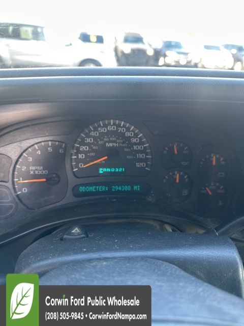 2005 GMC Sierra SLT's photo