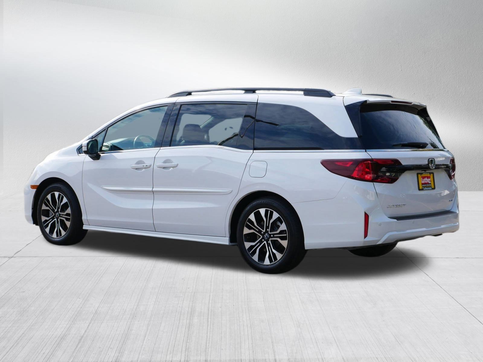 2025 Honda Odyssey Elite photo 5
