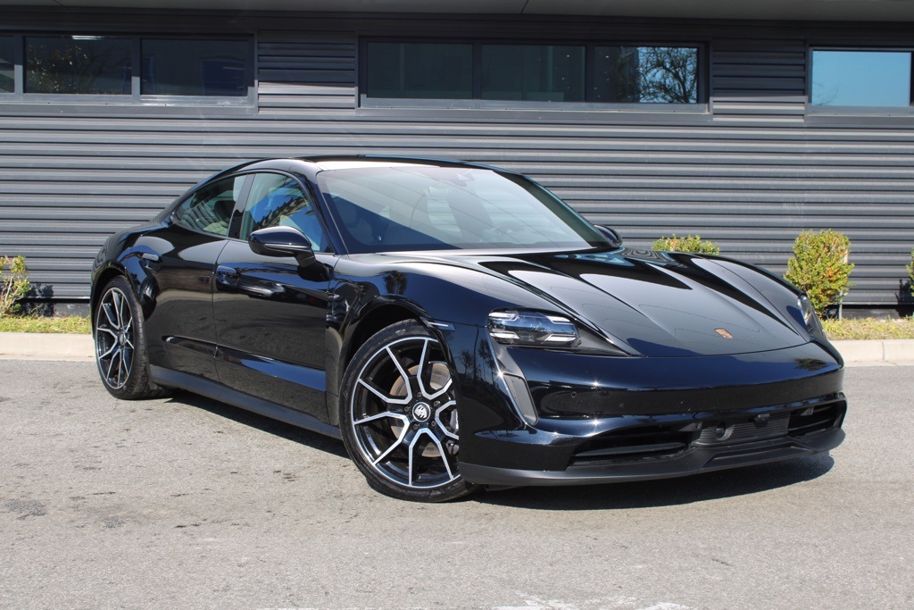 2024 Porsche Taycan S photo 10