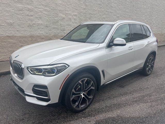 2022 BMW X5 40i's photo