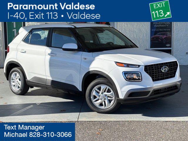 2026 Hyundai Venue SE's photo