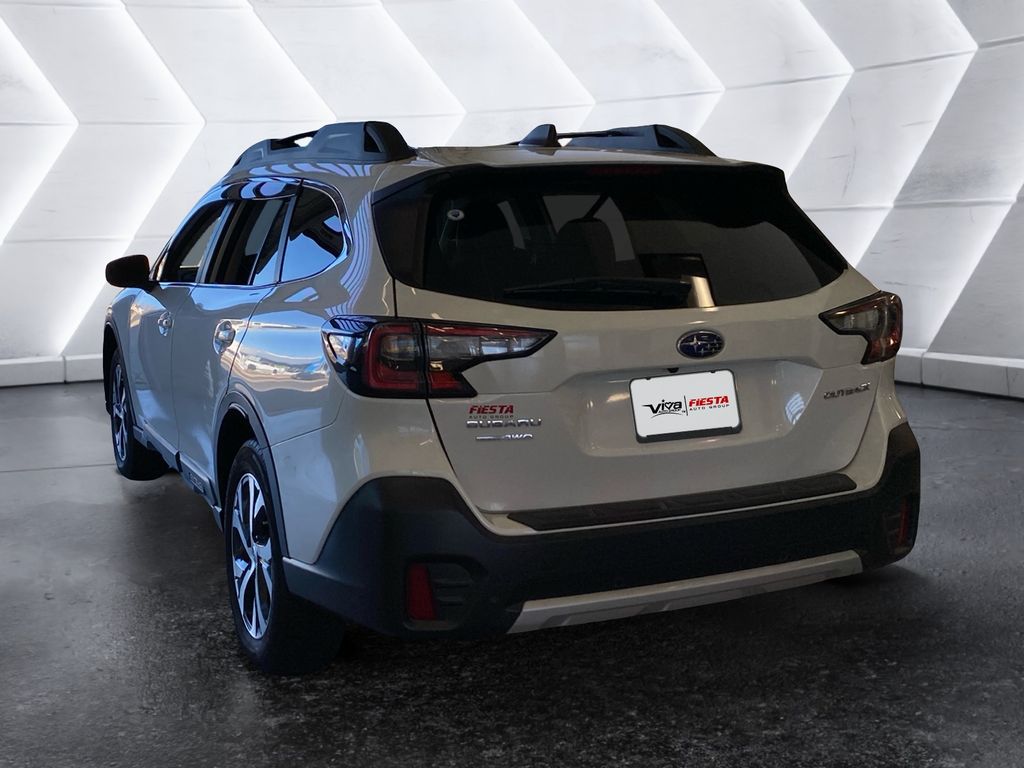 2022 Subaru Outback Limited photo 3