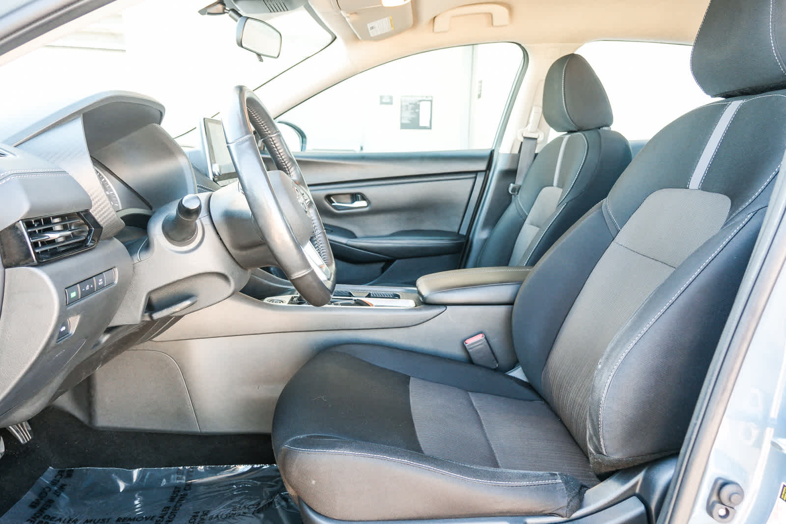 2024 Nissan Sentra SV photo 18