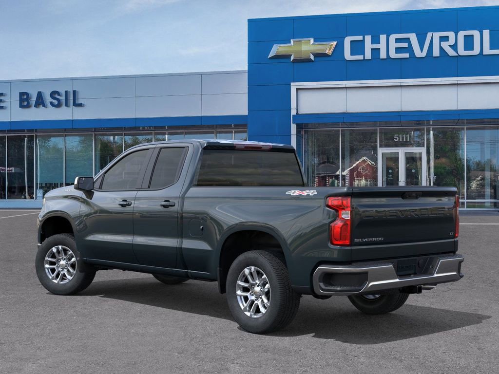 2026 Chevrolet Silverado 1500 LT photo 2