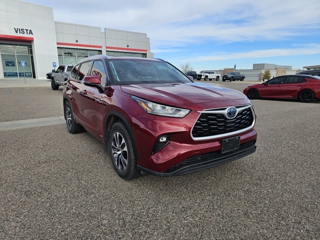 2020 Toyota Highlander Hybrid XLE photo 3