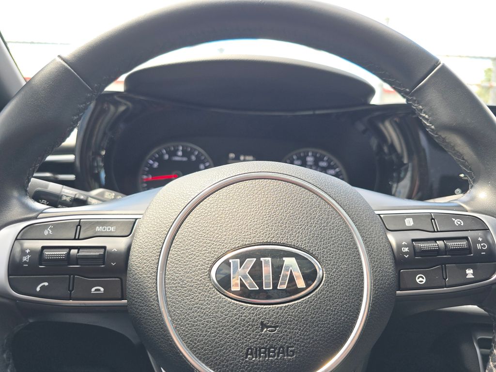 2021 Kia K5 GT-Line photo 19
