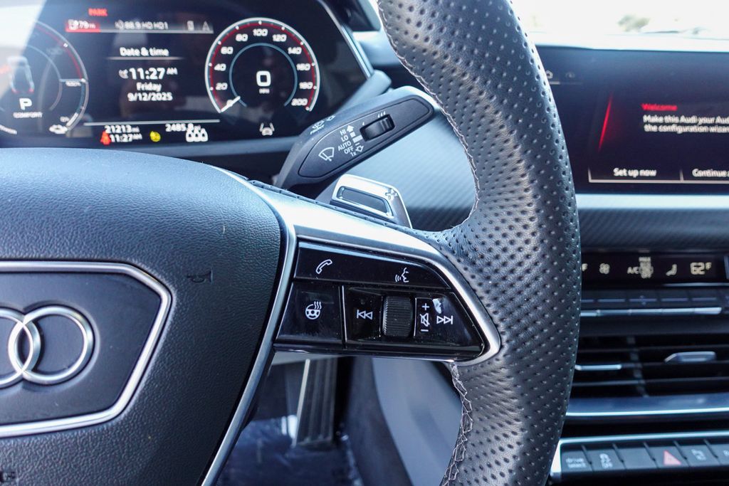 2023 Audi RS e-tron GT Base photo 17