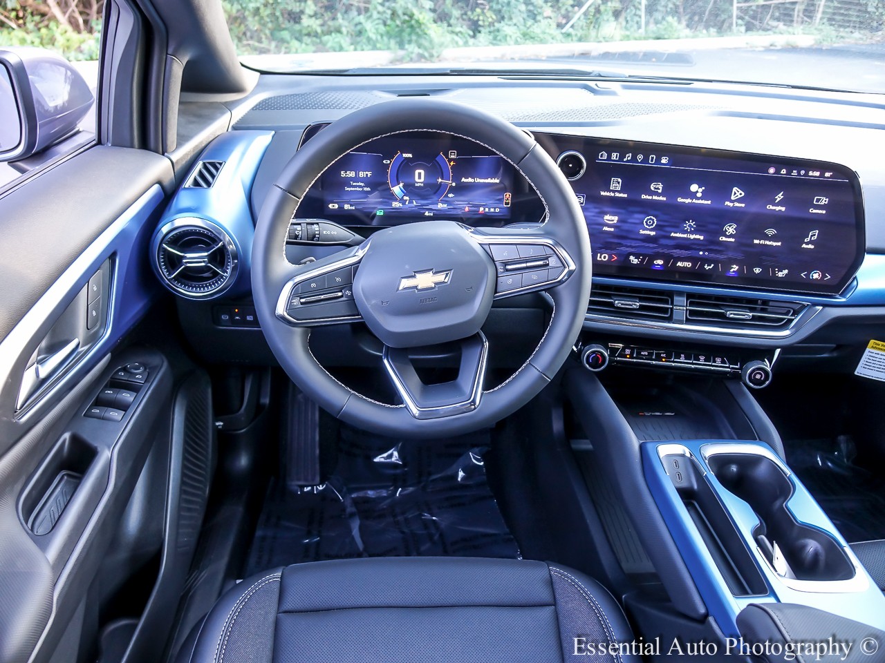 2025 Chevrolet Equinox EV 1LT photo 14