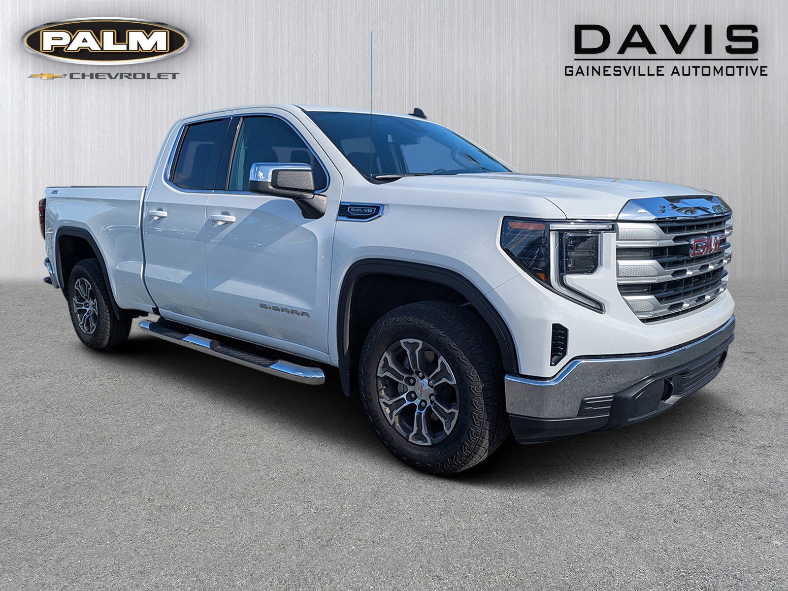 2025 GMC Sierra 1500 SLE's photo