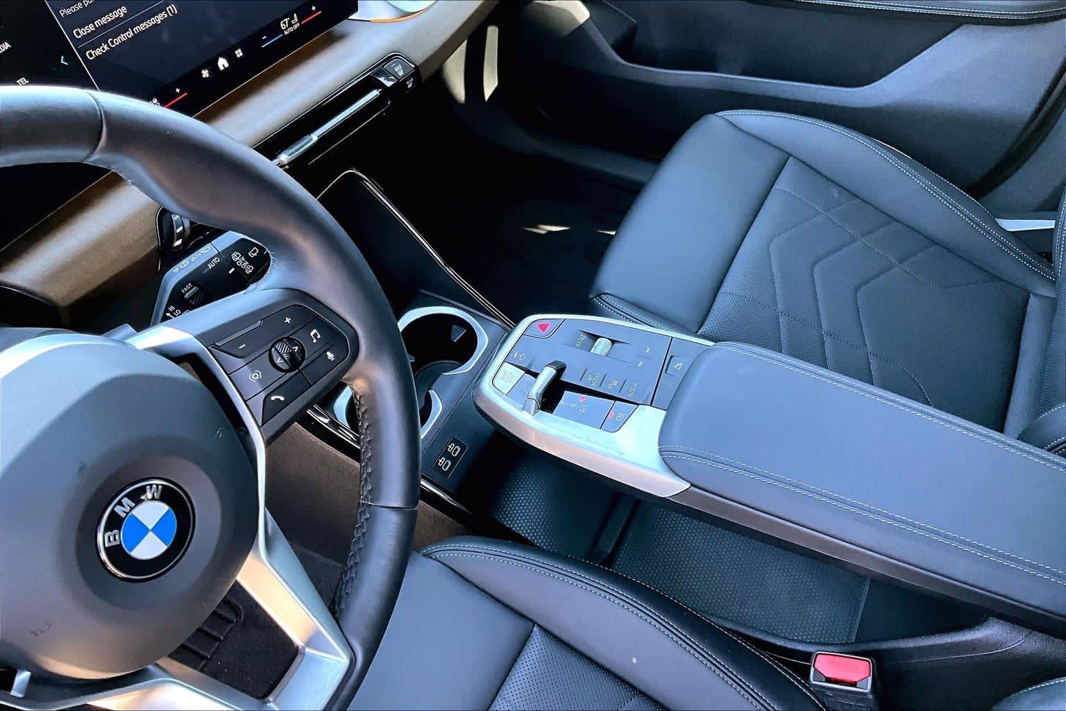 2025 BMW X1 28i - Photo 11