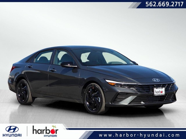 2026 Hyundai Elantra SEL's photo