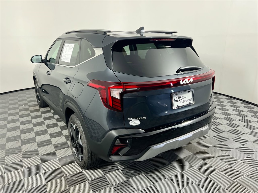 2025 Kia Seltos EX photo 2