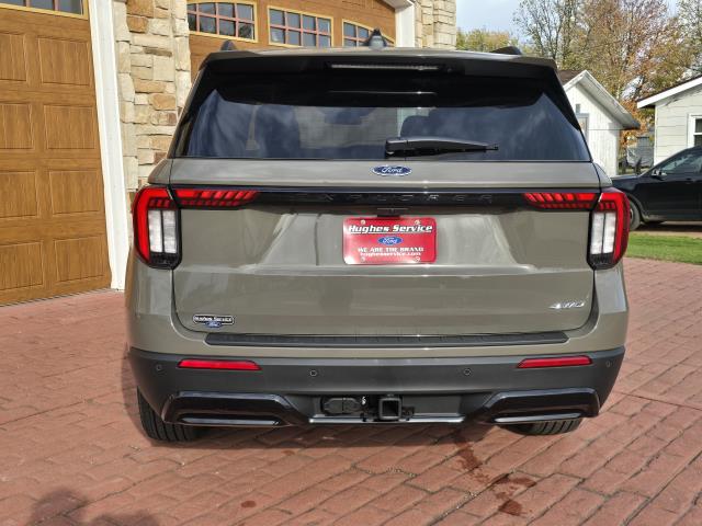 2026 Ford Explorer ST-Line photo 3