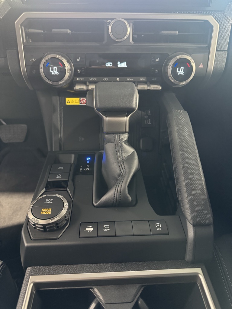 2025 Toyota 4Runner photo 43