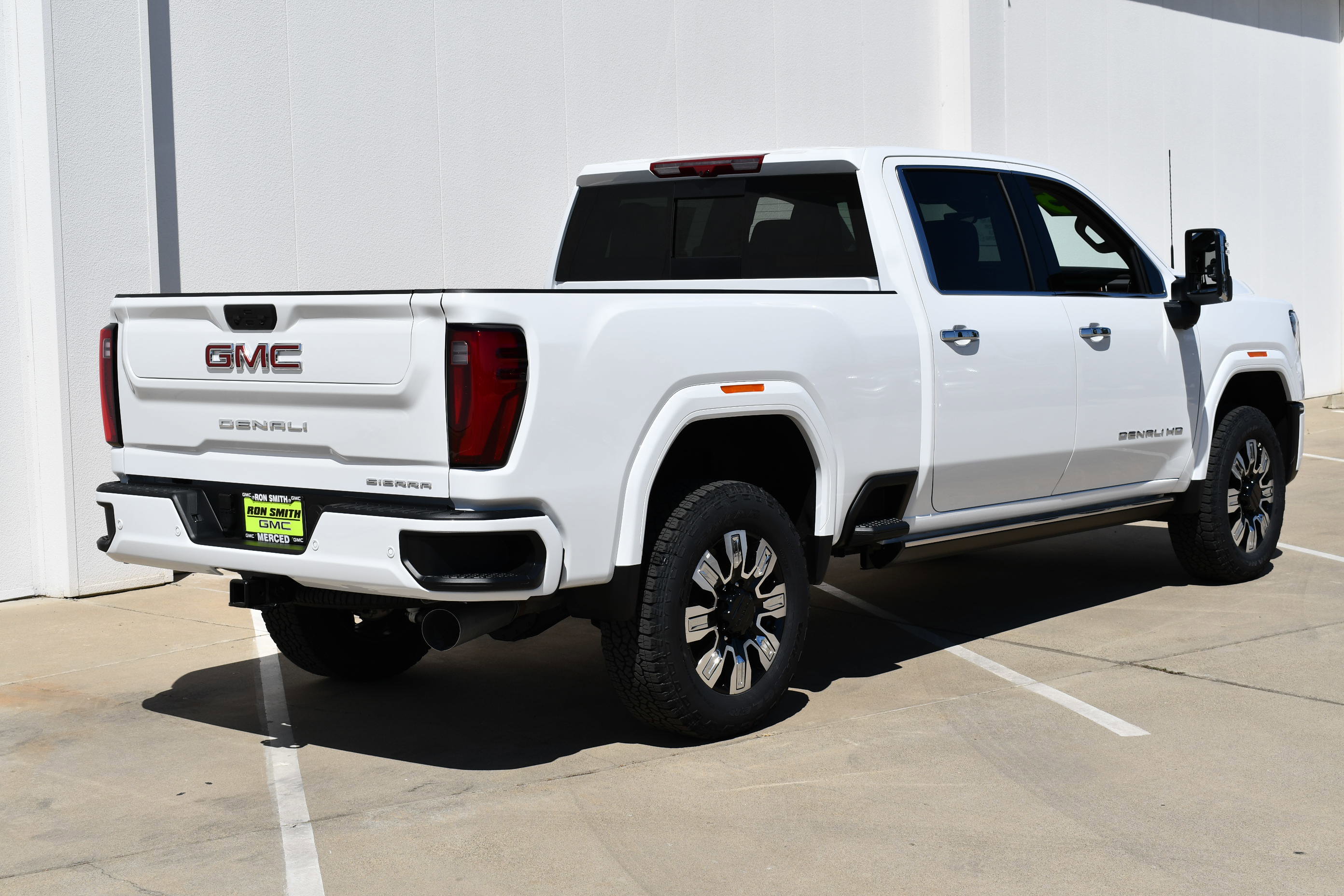 2025 Gmc Sierra 2500 HD Denali photo 6
