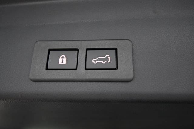 2025 Subaru Ascent Touring photo 19